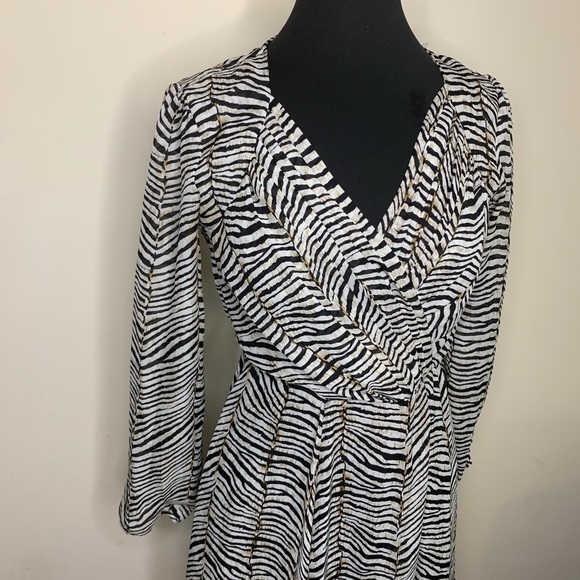 Printed knee length Chiffon dress size 10 - Picture 2 of 4